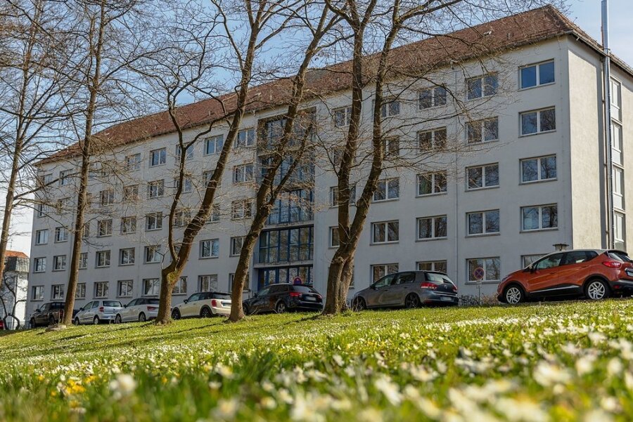 Die Tage des ehemaligen Wohnheimes an der Parkstraße sind gezählt: Im Sommer soll der Bau aus DDR-Zeiten abgerissen werden.