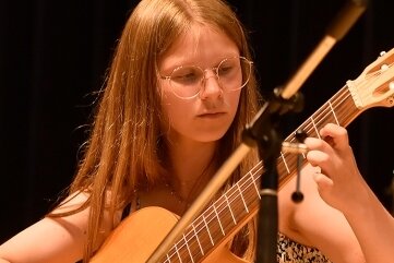 Lehrerin nach 40 Jahren in der Musikschule verabschiedet - Zeigte ihr Können beim Abschlusskonzert der Musikschule Vogtland: Hedwig Deglau. 