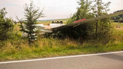 Leichtflugzeug in Großrückerswalde abgestürzt - 