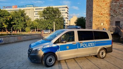 Leichtverletzter bei Auseinandersetzung im Stadthallenpark - Bei einer Auseinandersetzung am Mittwochabend im Chemnitzer Stadthallenpark ist eine Person leicht verletzt worden.
