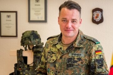 Leidet bei Bürgern das Ansehen der Jäger? - Seit 2021 führt Oberstleutnant Thomas Spranger das Panzergrenadierbataillon 371. 