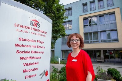 Leiterin der Plauener K&S-Seniorenresidenz: "Eine Impfpflicht sehe ich sehr kritisch" - Annika Schaub ist seit 2018 Leiterin der K&S-Seniorenresidenz "Am Elsterpark" in Plauen. Die Diplom-Kauffrau, Jahrgang 1979, und verantwortlich für 157 Bewohner, 140 Mitarbeiter und 18 Lehrlinge.