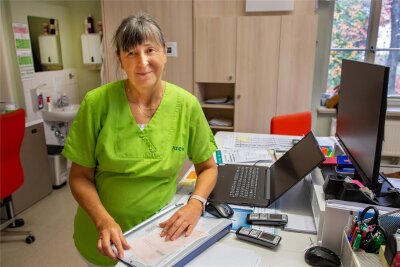 „Leser helfen“-Aktion für das Hospiz in Oederan: „So viel Dankbarkeit erlebt man sonst nirgendwo“ - Ebenfalls in der Pflegedienstleitung und der Pflege von Schwerstkranken im Hospiz engagiert: Angela Kräher.
