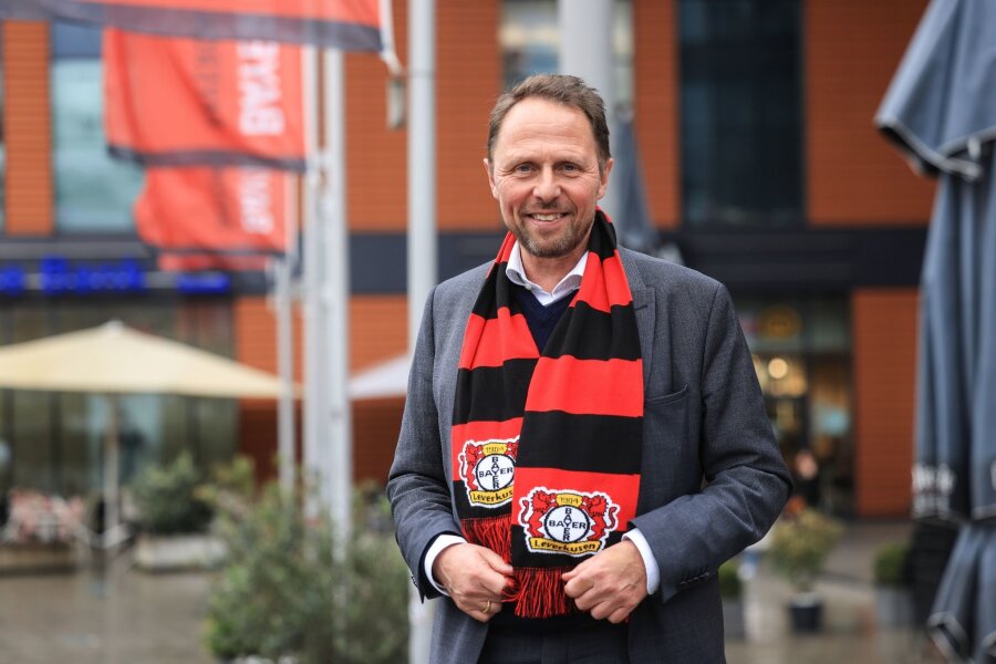 Leverkusens OB verspricht große Feier bei Meisterschaft - Hofft auf viele Bayer-Titel: Oberbürgermeister Uwe Richrath.