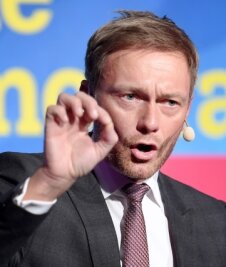 Liberale planen ihr Comeback - Jung und dynamisch: FDP-Chef Christian Lindner stellt sich erneut zur Wahl.