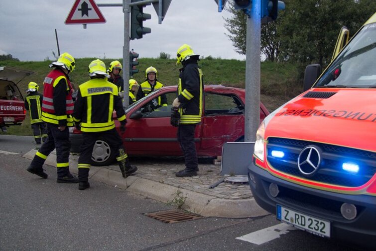 Lichtenstein: Frau in Auto eingeklemmt - 