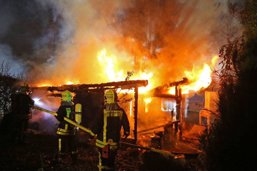 Lichtenstein: Gartenhaus brennt ab - 