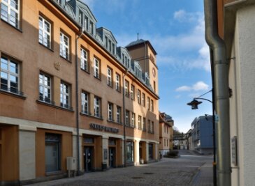 Das Neue Rathaus an der Badegasse in Lichtenstein: Die Stadt möchte bis spätestens 2021 aus den roten Zahlen heraus sein. 