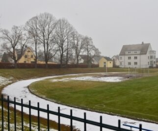 Limbach-Oberfrohna will weiter in Kitas und Schulen investieren - Geplant: Umbau der Sportanlage am Jahnhaus in Limbach-Oberfrohna.