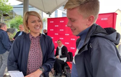 Linke: "Veränderungen und Verständnis füreinander nötig" - Clara-Anne Bünger im Gespräch mit Philipp Rubach. Zwei junge Ostdeutsche, die für den Bundestag kandidieren. 