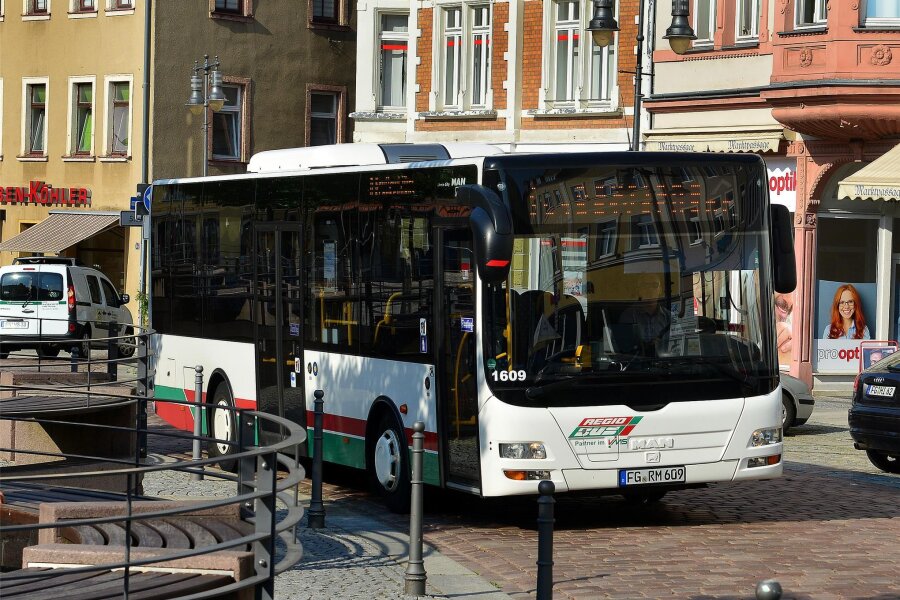 Linke-Vorschlag: Günstigere Preise für Gelegenheitsfahrer - Nach einem Linken-Vorschlag im Kreistag soll zum Beispiel die Busfahrt von Mittweida nach Chemnitz für Gelegenheitsfahrer günstiger werden.
