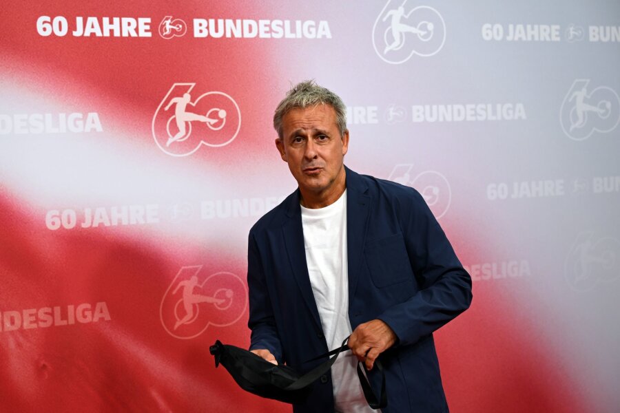 Littbarski äußert deutliche Köln-Kritik: "Mir reicht's" - Ex-Profi Pierre Littbarski übt scharfe Kritik an den Verantwortlichen beim 1. FC Köln.