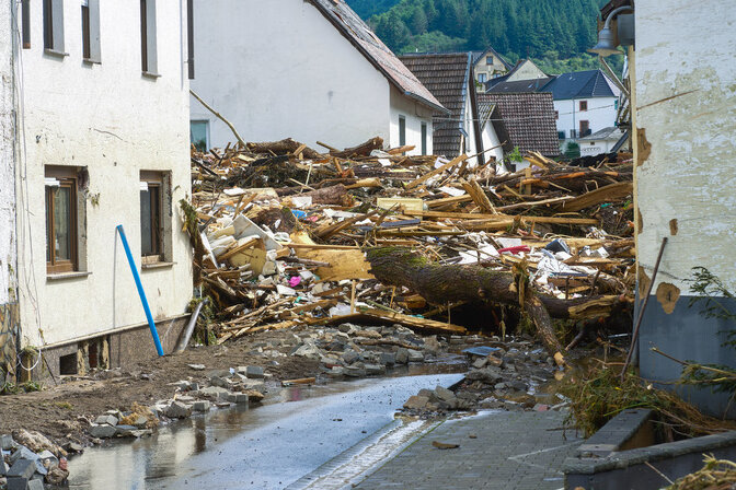 Liveblog zum Hochwasser in Deutschland: Mindestens 42 Tote - 