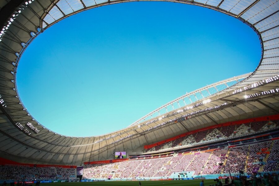 Liveticker: Deutschlands WM-Auftakt gegen Japan - Die deutsche Nationalmannschaft trifft am heutigen Mittwoch im Khalifa International Stadion auf Gruppengegner Japan.