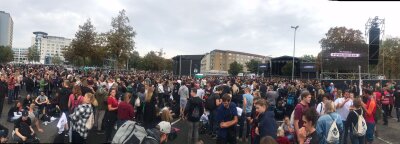 Liveticker zum Nachlesen: #wirsindmehr - das Konzert in Chemnitz - Das Konzertgelände eine Stunde vor Beginn.