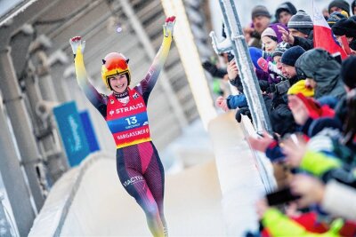 Lochs 14. Streich - Julia Taubitz hat ihren Frieden mit der Bahn in Oberhof gemacht. Im Sprintrennen holte sie am Freitag ihre insgesamt neunte WM-Medaille.