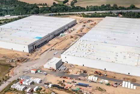 Logistikzentrum erwartet die ersten Mieter - Das Logistikzentrum Mittelsachsen liegt im Gewerbegebiet Crumbach-Nord nahe der Autobahn A 4.