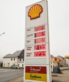 Lohnt sich noch der Tanktrip nach Tschechien? - Tankstelle Deutschland: Shell in Olbernhau. 