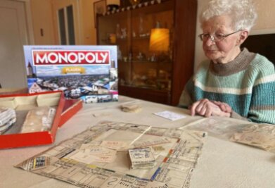 Lokales Monopoly-Spiel aus der Nachkriegszeit aufgetaucht - Lieselotte Albert hat die Monopoly-Variante ihre Bruders Wolfgang Albert aufbewahrt.