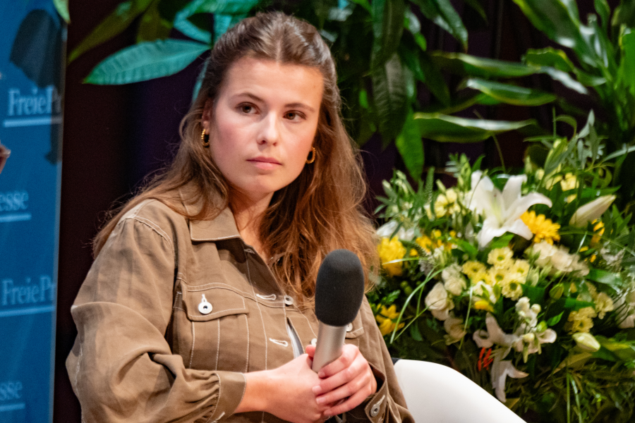 Luisa Neubauer im "Chemnitzer Salon": "Die Klimakrise ist nicht mein Privatproblem" - Luisa Neubauer in Chemnitz: "Ich verbringe nicht den Großteil meines Tages mit der Klimakrise...