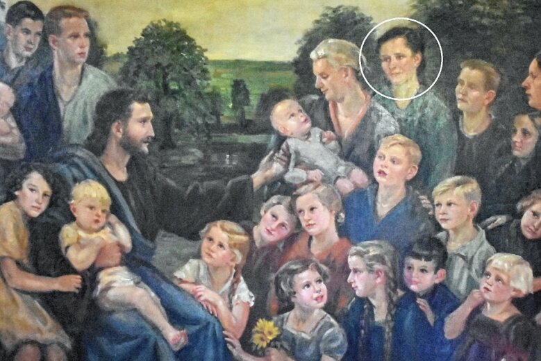 Malerin verbirgt sich selbst in Gemälde - Die fünfte Person von oben rechts auf dem Gemälde "Jesus segnet die Kinder" in der St. Jakobuskirche in Reinsdorf ist die Malerin selbst, Mathilde Ebert. Sie lebte von Anfang der 1920er- bis Ende der 1930er-Jahre in Reinsdorf. 