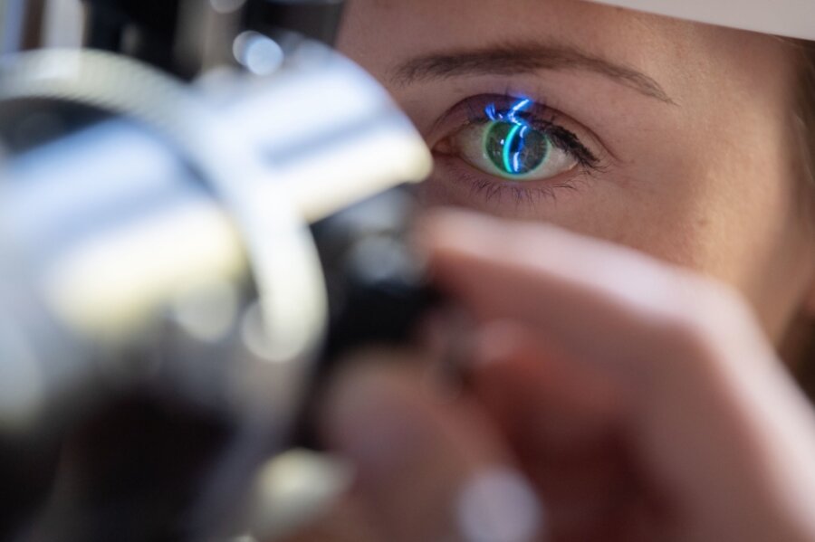 Mangel an Augenärzten in Südwestsachsen  - Vier Kliniken helfen bald aus - Derzeit ist es unmöglich, noch in diesem Jahr einen Termin beim Augenarzt in der Region zu bekommen. 