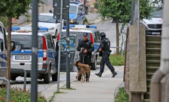 Mit einem Großaufgebot fahndete die Polizei im Juni 2018 unter anderem in Limbach-Oberfrohna nach dem Mann. 