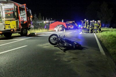 Mann stirbt bei Mopedunfall in Oederan - Tödlicher Verkehrsunfall am Sonntagabend in Oederan