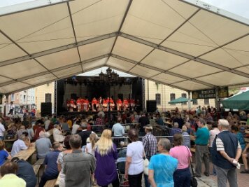 Marktfest in Crimmitschau: Innenstadt ist eine XXL-Partymeile - 