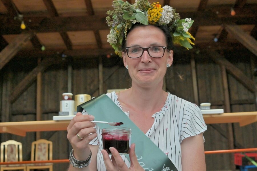 Marmeladenwettbewerb im Erzgebirge: Schönheiderin gewinnt mit beschwipster Johannisbeere - Die neue Marmeladen-Königin heißt Nicole Unger und kommt aus Schönheide.