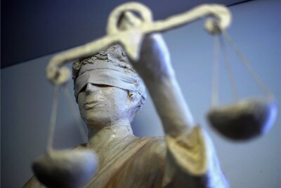 MDR-Star belästigt: Vogtländer erneut vor Gericht - Zum wiederholten Mal musste sich ein 50-jähriger Mann aus Plauen wegen Belästigung von Frauen vor Gericht verantworten.
