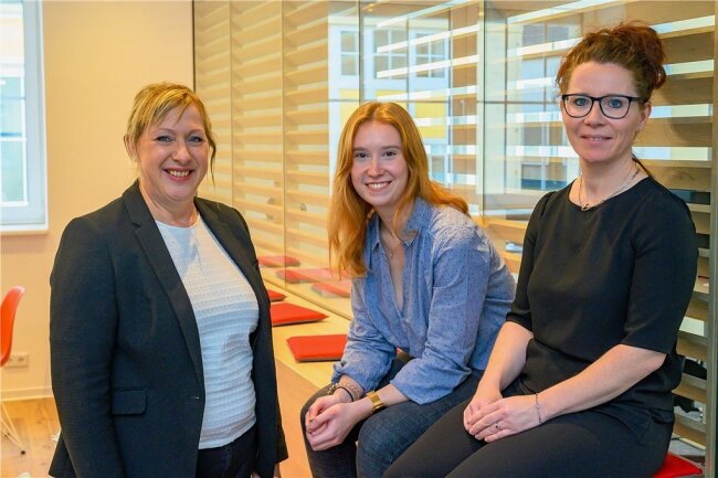 Innovativ gehen die Mitarbeiterinnen vom Markt Mediaservice voran: Anett Löpelt, Therese Schulze und Susann Arnold (von links).