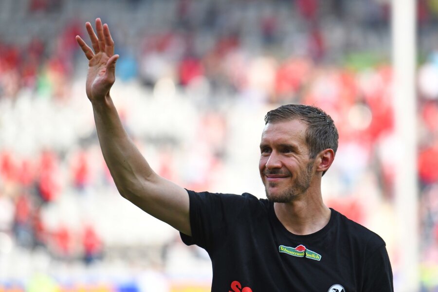 Medien: Schuster wird Streich-Nachfolger in Freiburg - Soll Medienberichten zufolge beim SC Freiburg auf Christian Streich folgen: Julian Schuster.