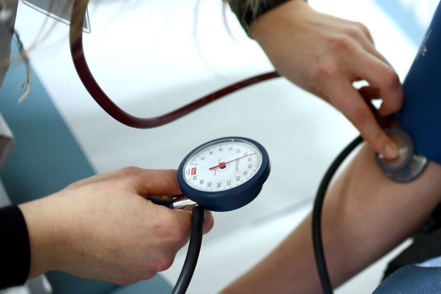Mediziner: Mehr Aufklärung über Bluthochdruck notwendig - Zwischen 20 und 30 Millionen Menschen sind in Deutschland von Bluthochdruck betroffen.