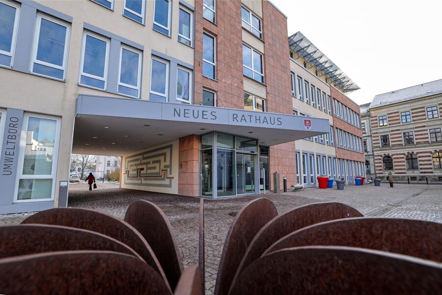 Meerane: Rathaus informiert über Ausbildung in der Verwaltung - Das Neue Rathaus Meerane am Lörracher Platz.