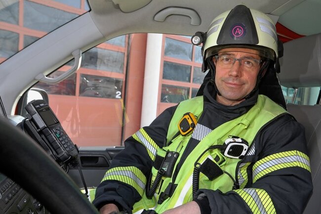 Der Meeraner Wehrleiter Kai Götze befürchtet bei der Ausbildung auf Landesebene einen großen Nachholbedarf für die Feuerwehrleute. 