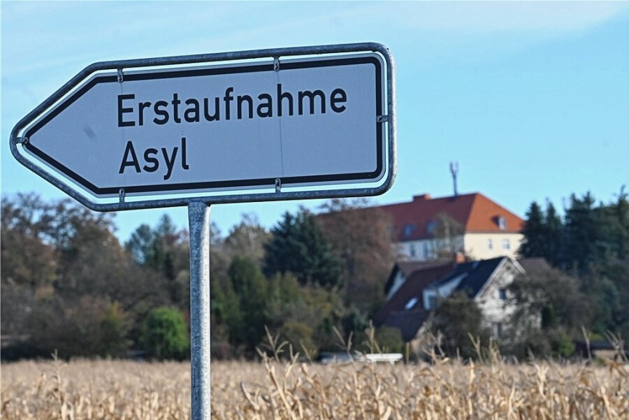 Mehr als 2015: Chemnitz hat bislang 4700 Geflüchtete aufgenommen - Bevor sie auf die Kommunen verteilt werden, kommen Asylbewerber in die Erstaufnahmeeinrichtung in Ebersdorf. Chemnitz verzeichnet dieses Jahr steigende Flüchtlingszahlen. 