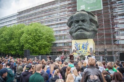 Mehr als 2500 Chemnitzer feiern 2. "Rock am Kopp"-Konzert - 