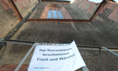 Mehr Polizei-Präsenz gefordert - 
              <p class="artikelinhalt">Die Kirchgemeinde Burgstädt hat auf die verfassungsfeindlichen Schmierereien an der Nordseite der Burgstädter Stadtkirche reagiert: ein Denkzettel.</p>
            