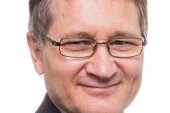 Mehr Würde in der Psychiatrie - Dr. Horst Koch - Chefarzt derPsychiatrie am HBK