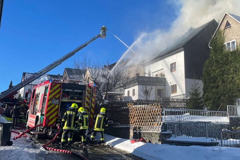 Mehrfamilienhaus in Oberwiesenthal in Flammen: Über 50.000 Euro Spenden in wenigen Stunden