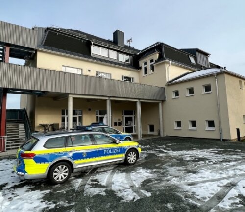 Das Pestalozzihaus. 1,4 Millionen Euro Gesamtkosten stehen laut Bürgermeister Jörg Spiller für den Umbau der früheren Meinersdorfer Schule zu Buche.