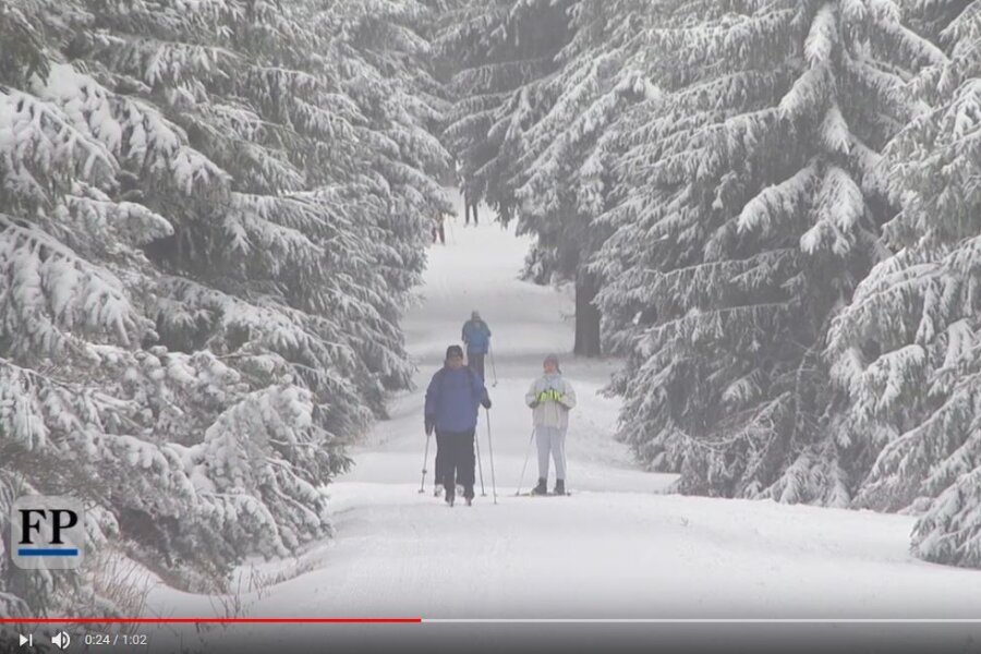 Milder Januar - Wintersportfans freuen sich über Neuschnee auf dem Fichtelberg - 