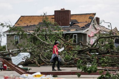 Mindestens 22 Tote nach Stürmen in den USA - Im US-Staat Oklahoma erreichte einer der Stürme nach vorläufigen Schätzungen mindestens die Stufe drei von fünf.