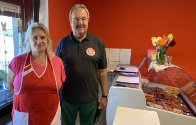 Margit und Helfried Pählke betreiben seit 30 Jahren den kleinen Minimarkt an der Hauptstraße in Tanneberg. Bei ihnen bekommen die Kunden mitunter auch noch Sachen, die in großen Supermärkten ausverkauft sind.