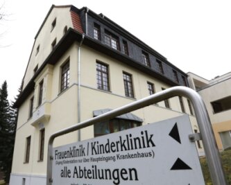 Ministerium will Kinderklinik schließen - Das Schild muss wohl bald geändert werden. Die Kinderklinik am Lichtensteiner DRK-Krankenhaus dürfte ab März nicht mehr existieren.