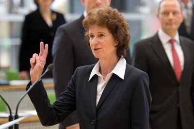 Ministerkampf ums Dresdner Rathaus: Stange tritt gegen Ulbig an - 