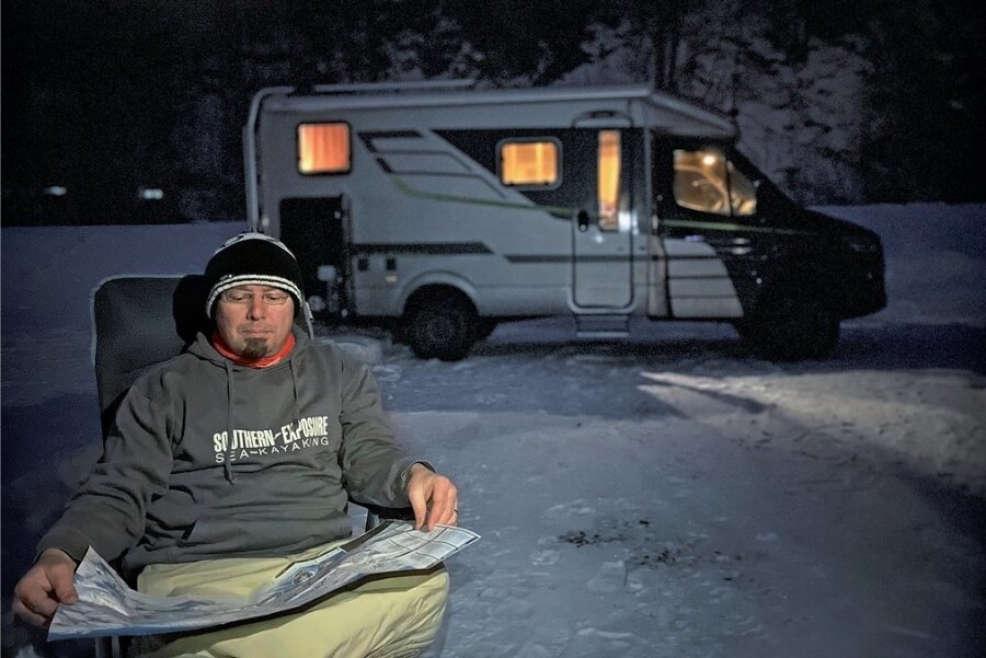 Verschneite Idylle: Zwei Nächte auf dem Campingplatz in Dalaas (Österreich) kosten 22,30 Euro pro Person, dazu kommen noch 23 Euro fürs Wohnmobil.