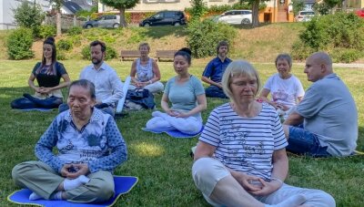 Mit Falun Gong gegen den Corona-Blues - Vogtländer und Thüringer vereint bei einer Falun-Gong-Übungseinheit in Rudolstadt. 