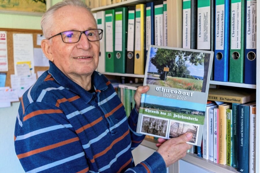 Klaus Oehmig, Ortschronist von Chursdorf, ist Autor eines neuen Buches über den Ort. 